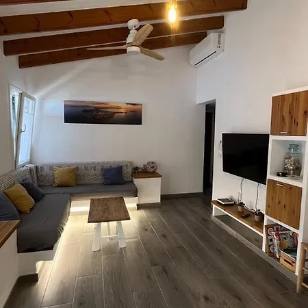 Con Piscina Y Playa Apartment