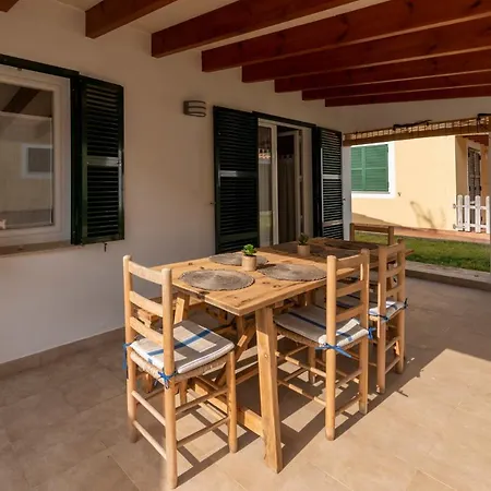 Apartment Con Piscina Y Playa *