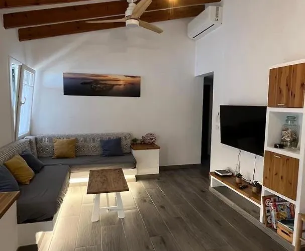 Con Piscina Y Playa Apartmán