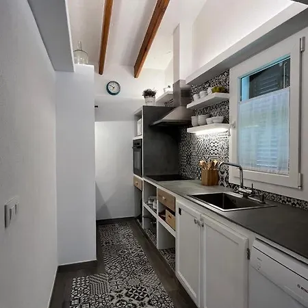 Con Piscina Y Playa Апартаменты *